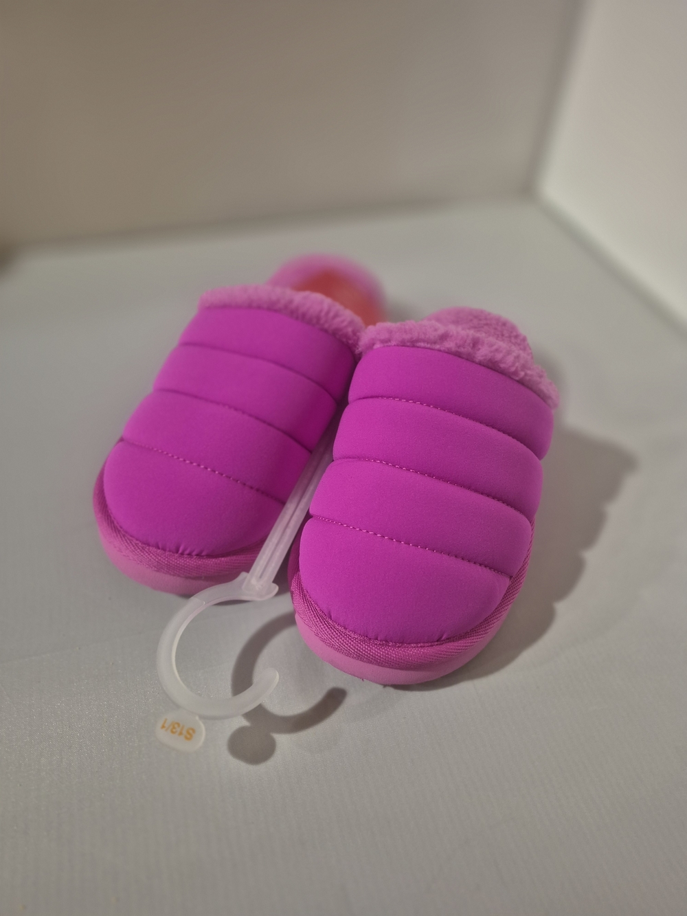 Bright Pink  Quilted Slip-On Slippers New With Tags Size Small 13/1.
